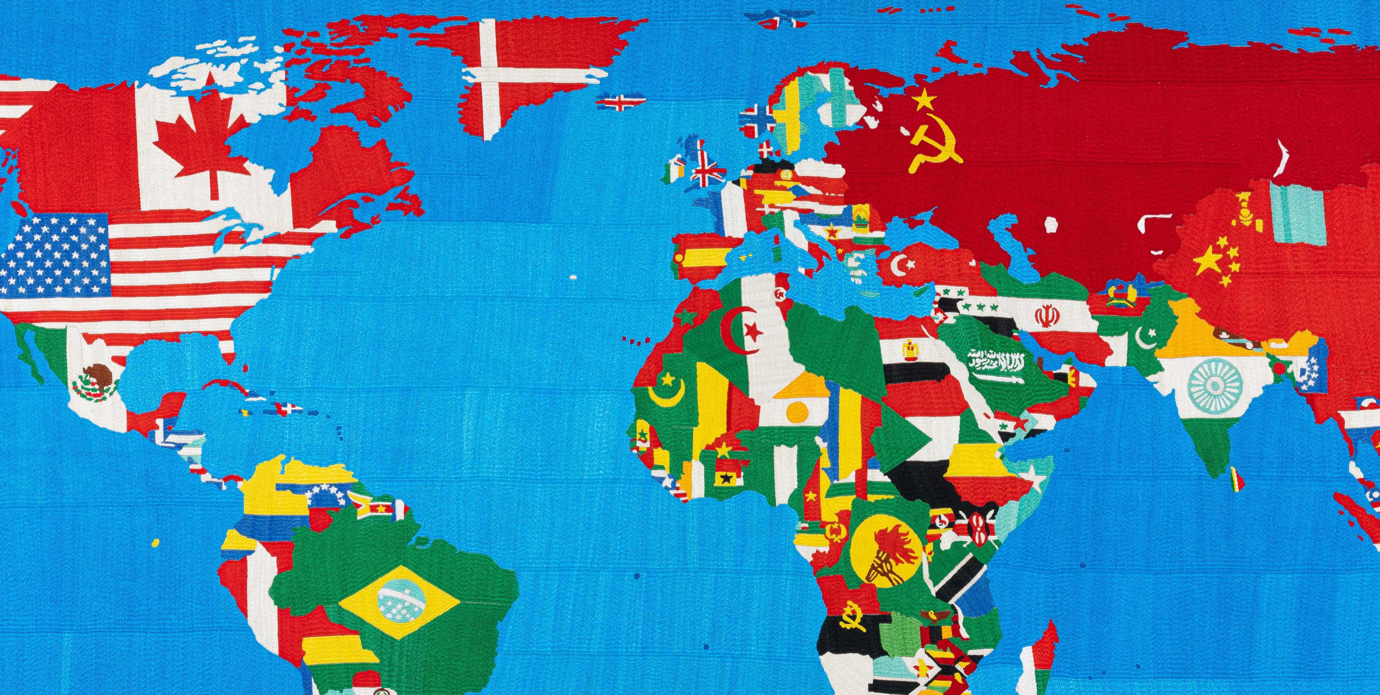 robilant-voena-contact-banner