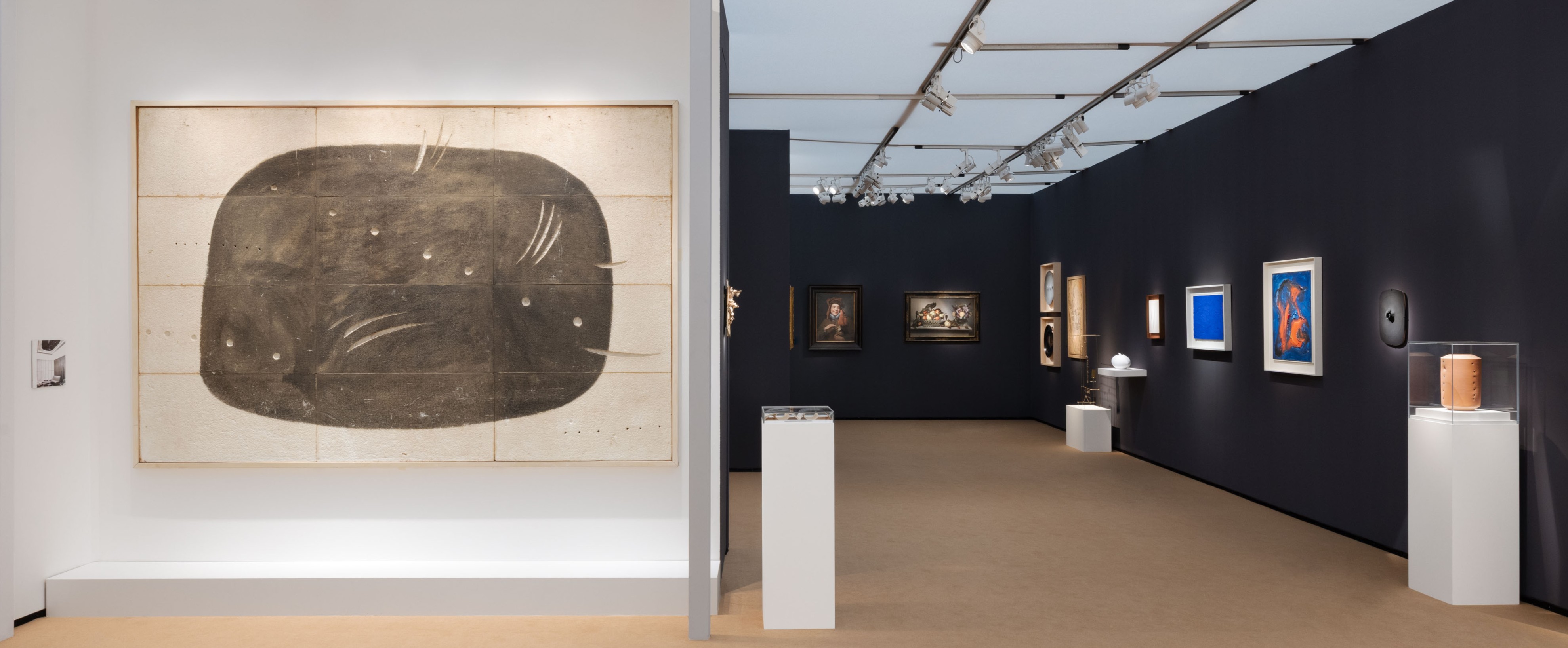 'Frieze Masters per ogni desiderio, dai tagli di Fontana ai dinosauri' - Il Sole 24 Ore